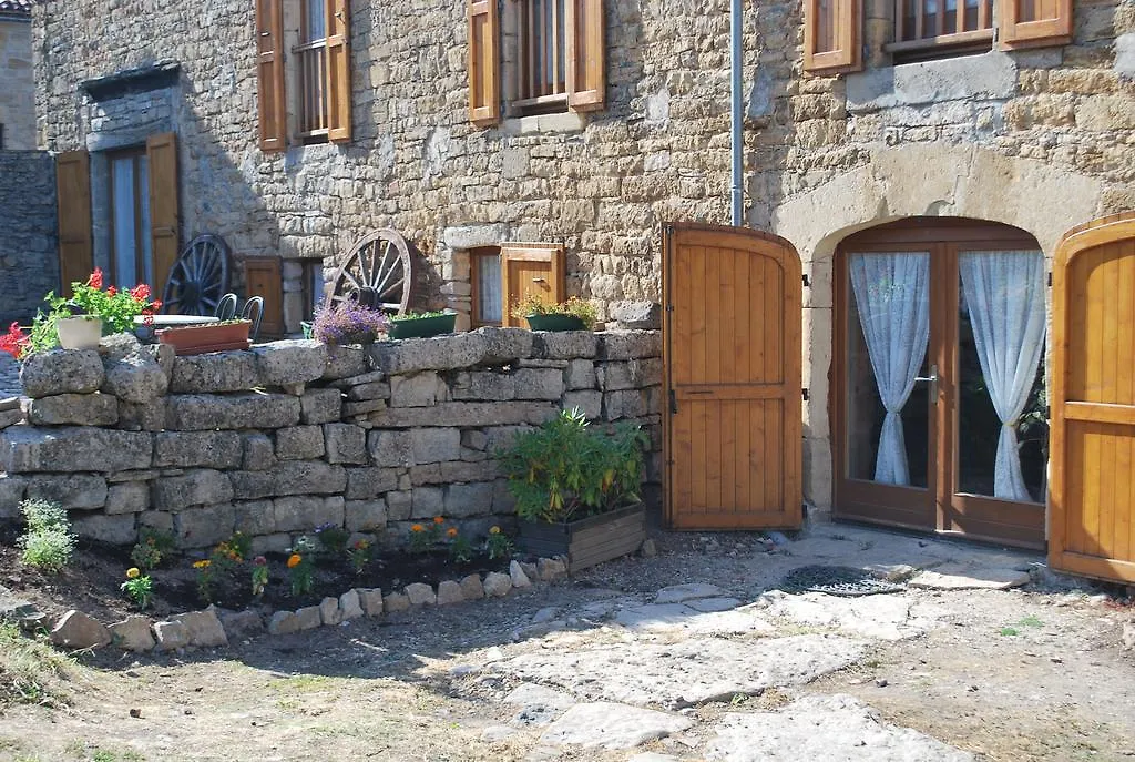 לינה וארוחת בוקר Buzeins Chambres D'Hotes Entre Dolmens Et Fontaines